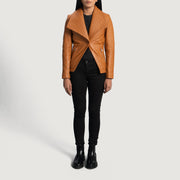 Close-Up Detail of Notch &amp; Button Hardware on Women's Lee Lys brun Brun Leather Blazer til Kvinder