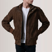 Tailored Rib Cuffs &amp; Hem Craftsmanship Construction Detail on Lester Brun Suede Læder Bomberjakke til Mænd For Men