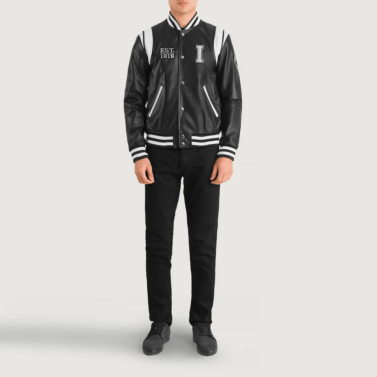 Liberte Illinois Sort Leather Varsity Læderjakke til Mænd - Lateral Side Profile View Showing Sleeve Cut &amp; Athletic Taper Fit