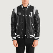 
Liberte New Jersey Sort Leather Varsity Læderjakke til Mænd in Black & White Sheepskin Leather - Forfra med skræddersyet silhuet | Køb online