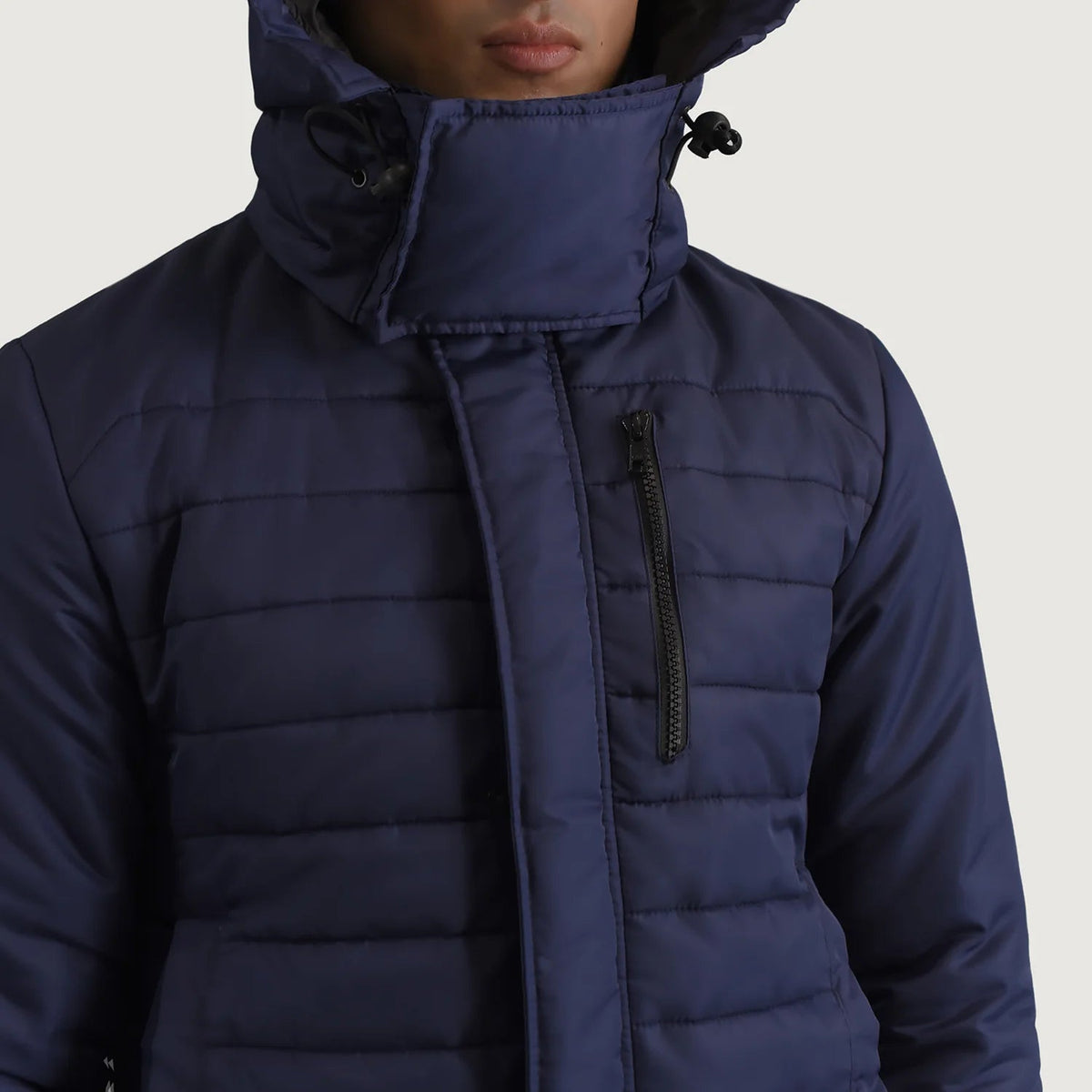 
Indvendig visning Showing Quilted Viscose Lining & To funktionelle inderlommer