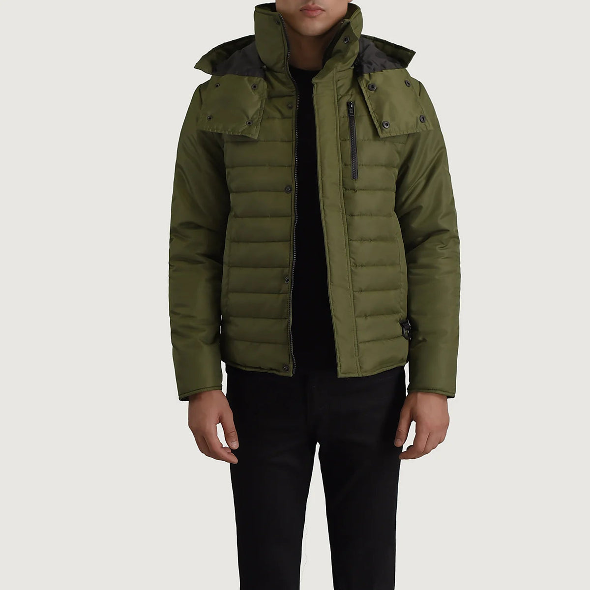 
Malcolm Grøn Hooded Puffer Læderjakke til Mænd in Green Full-Grain Leather - Forfra med skræddersyet silhuet | Køb online