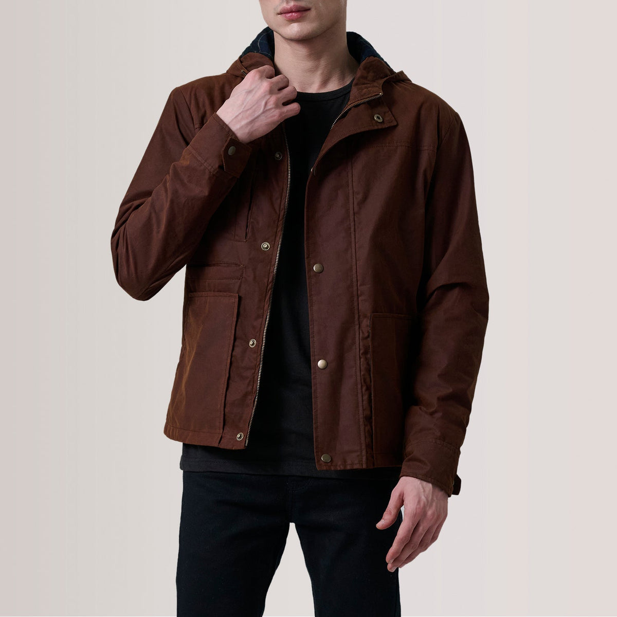Marlo Brun Canvas Hooded Work Læderjakke til Mænd For Men in Brown Waxed Cotton Canvas - Front Profile View &amp; Tailored Silhouette | Buy Online
