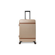 Styled Fit Perspective of Medium Suitcase Zuna til Kvinder on Model - Natural Daylight Drape