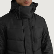 
Indvendig visning Showing Quilted Viscose Lining & To funktionelle inderlommer