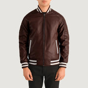 Close-Up Detail of Varsity collar &amp; Zipper Hardware on Pascal Maroon Leather Varsity Læderjakke til Mænd