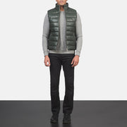 Men's Reeves Green Leather Puffer Vest til Mænd - Lateral Side Profile View Showing Sleeve Cut &amp; Athletic Taper Fit