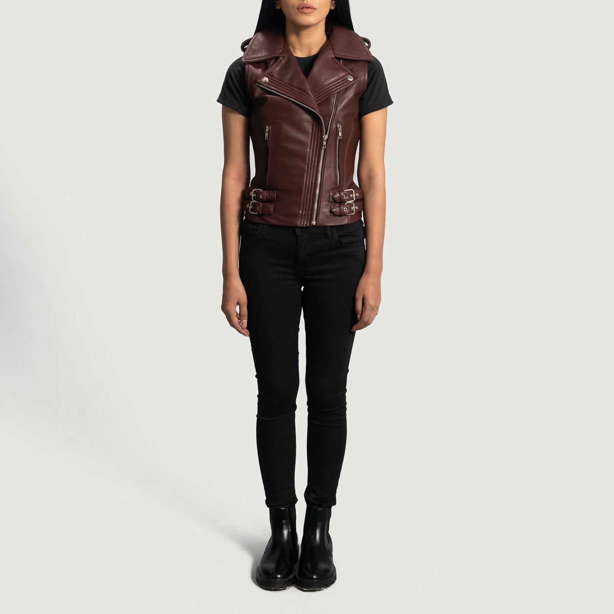 
Nærbillede of Notch & Zipper Hardware on Rhonda Kastanjebrun Leather Biker Vest til Damer