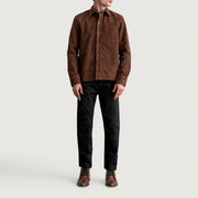 Close-Up Detail of Shirt &amp; Buttons Hardware on Scout Mocha Suede Leather Shirt til Mænd