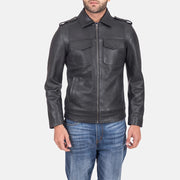Sergeant Sort Læderjakke til Mænd in Black Calfskin Leather - Front Profile View &amp; Tailored Silhouette | Buy Online
