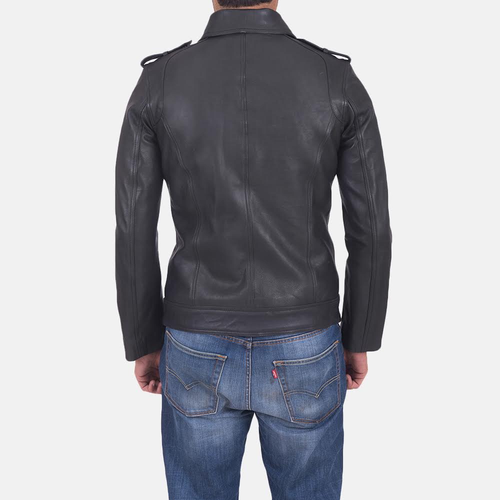 Sergeant Sort Læderjakke til Mænd - Lateral Side Profile View Showing Sleeve Cut &amp; Athletic Taper Fit