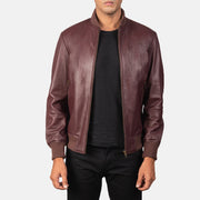 
Shane Kastanjebrun Bomberjakke i Læder til Mænd in Maroon Sheepskin Leather - Forfra med skræddersyet silhuet | Køb online