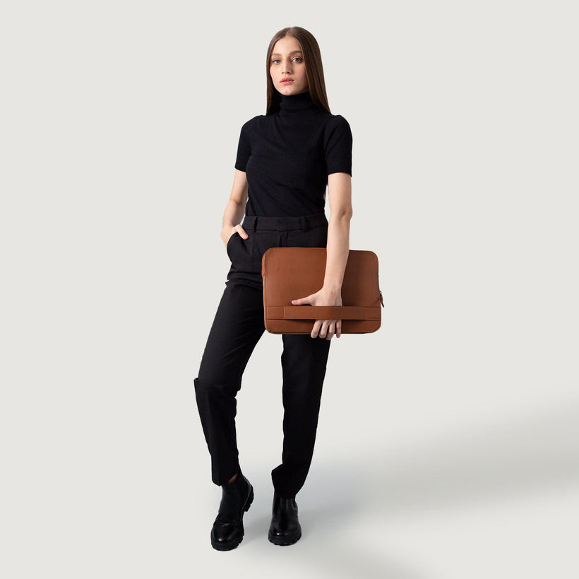The Baxter Leather Laptop Sleeve til Damer