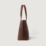 
Indvendig visning Showing Dedicated Padded Laptop Sleeve & Multi-Compartment Organization