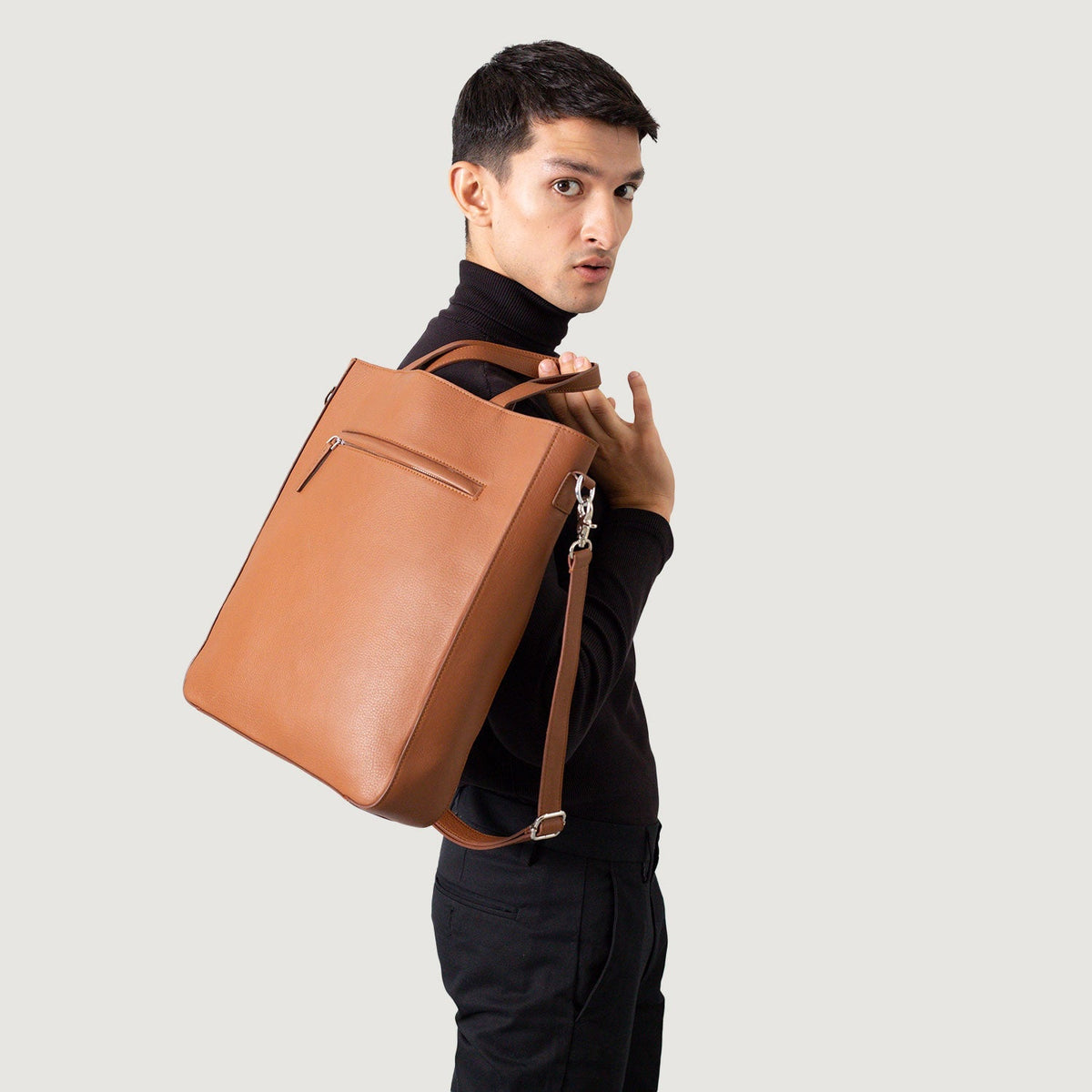 
The Poet Tote bag i læder – alternate product view 5