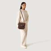 
Distressed Brown Full-Grain leather Bag - Bagfra med forstærkede læderremme og syninger