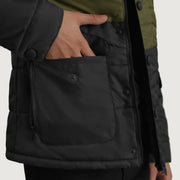 
Indvendig visning Showing Quilted Viscose Lining & To funktionelle inderlommer