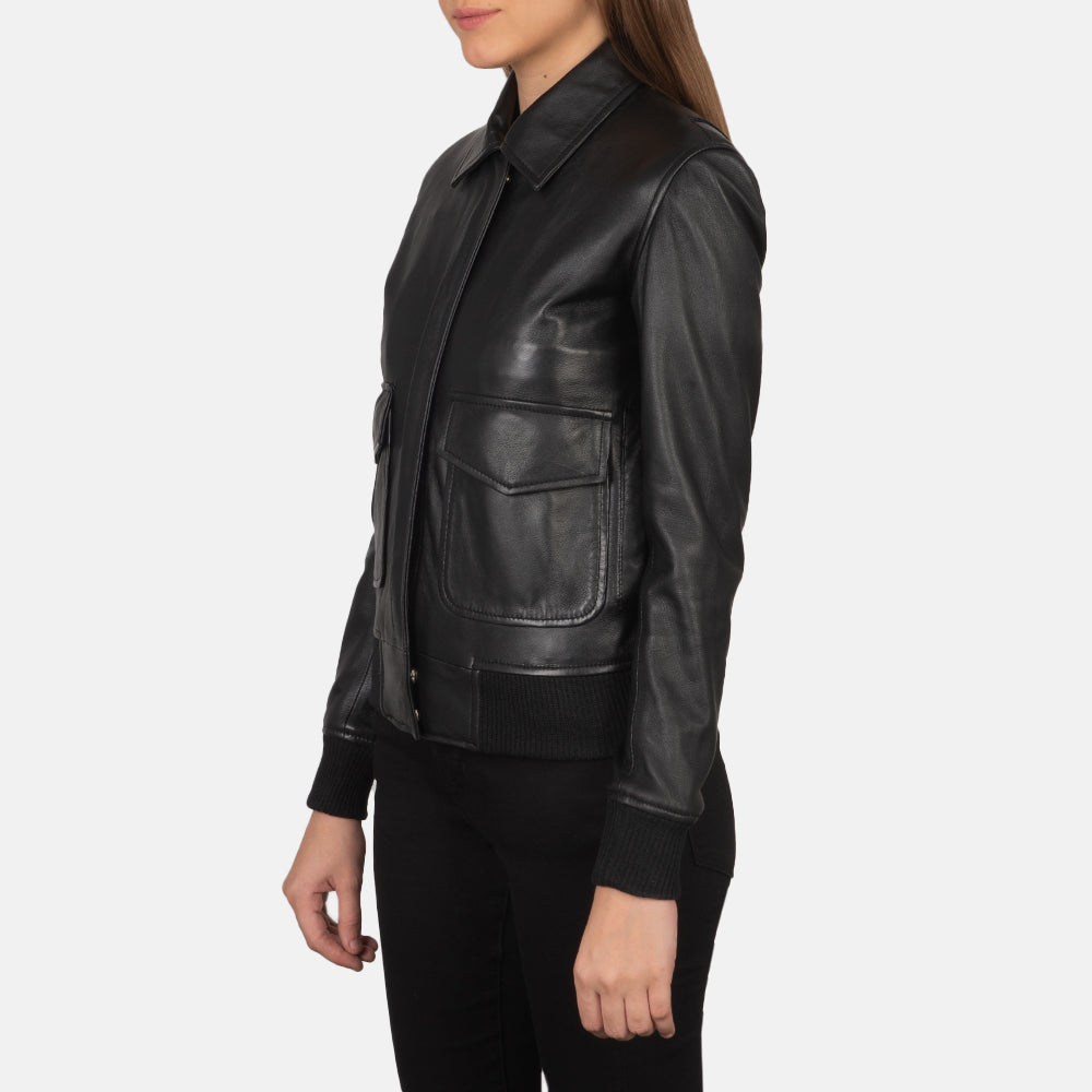 
Black Sheepskin Leather Bomber Jacket - Bagfra med tilpassede skuldre og ren kant