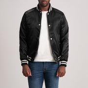Xander Sort Varsity Læderjakke til Mænd - Lateral Side Profile View Showing Sleeve Cut &amp; Athletic Taper Fit
