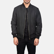 Men's Zack Sort Læder Bomberjakke til Mænd in Black Polyester - Front Profile View &amp; Tailored Silhouette | Buy Online