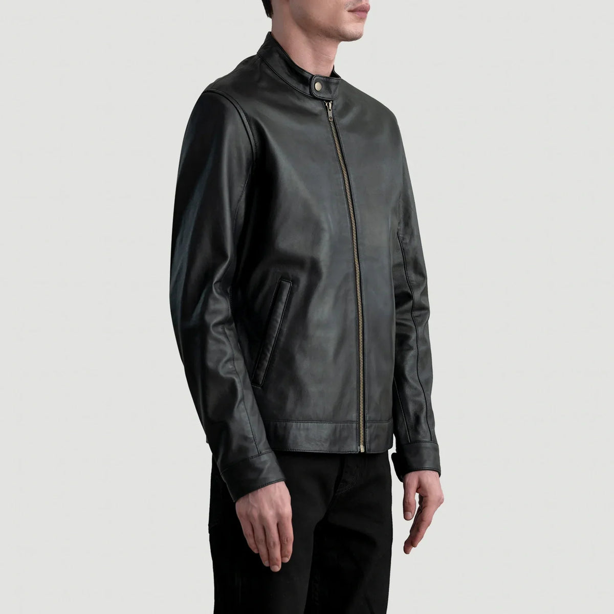 
Black Sheepskin Leather Biker Jacket - Bagfra med tilpassede skuldre og ren kant
